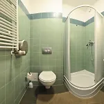 格丹斯卡兹克拉斯米尔克旅馆 旅馆 *