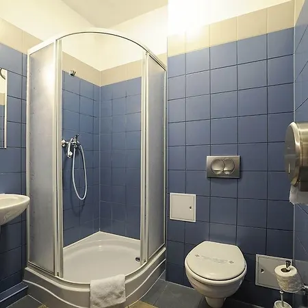 Gdanska Szkola Szermierki Hostel